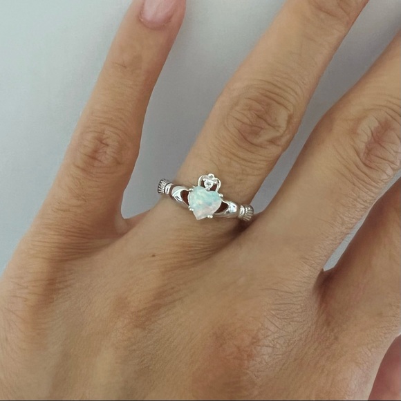 Sterling silver white opal stone Claddagh ring, white opal ring, Claddagh ring - Picture 5 of 10